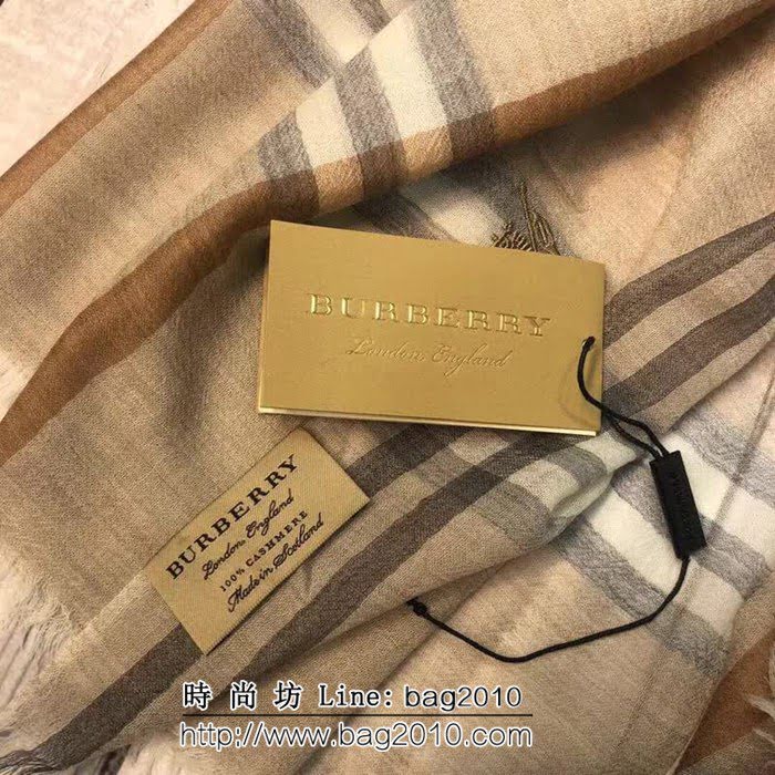 BURBERRY巴寶莉原單 18專櫃新款格紋戒指絨圍巾 LLWJ6080